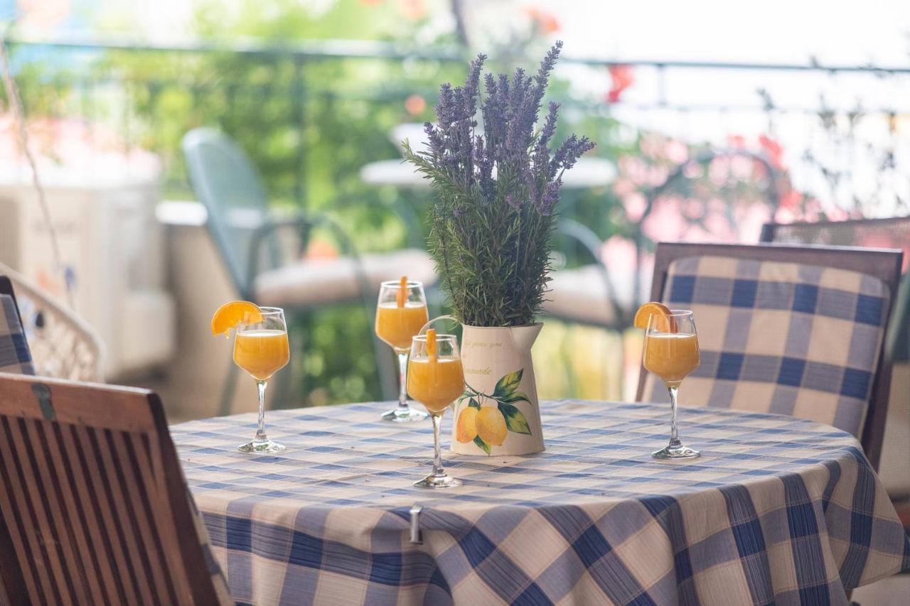 Apartment Top Terrace Подгора Екстериор снимка
